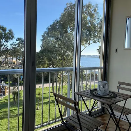 Lejlighed Beau T1 Avec Vue Sur L'etang A - Fr-1-553-294 *